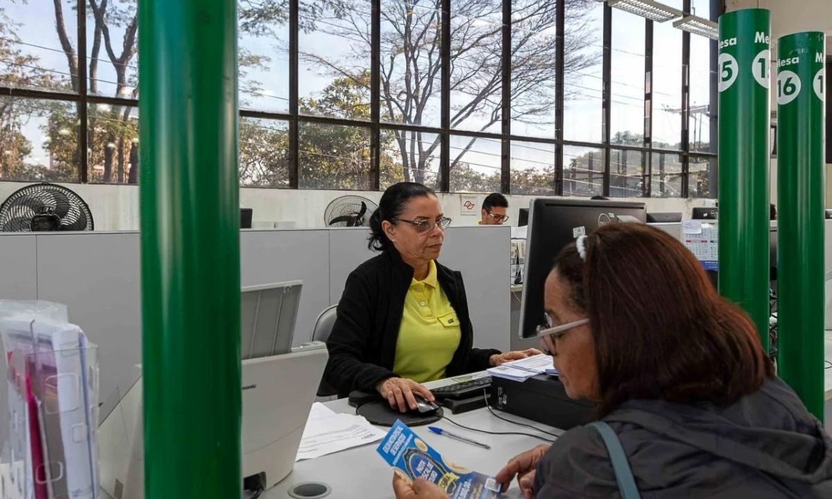 Diadema unifica telefone e WhatsApp da Central de Atendimento