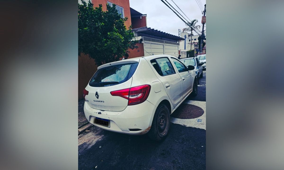 PM recupera carro furtado após perseguição de Mauá a Santo André