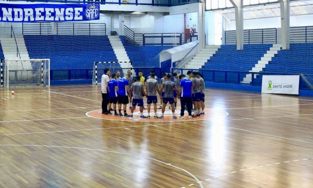 Santo André aposta em força ofensiva para avançar no Paulista de Futsal
